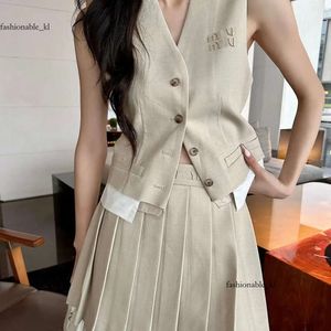 Miu Casual Miui Bag Kleid für Frauen Buchstaben Stickerei Pferd Jacke Zwei-teilige Frühlings Sommer Frauen Neue dünne Falten-Rockanzug Kleider Mui mui 267