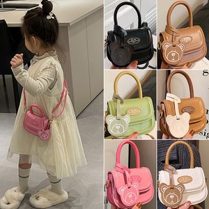 Modedesigner Kinder Baby Handtasche Jugendmädchen Prinzessin Casual Classic Den Umhängetasche niedliche Bären Süßigkeiten Handtaschen Münzbaus für Mini -Tote Crossbody Messenger Sattelbeutel