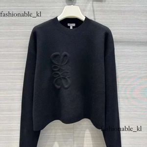 Loewe Loewve Designer Högkvalitativ lyxig ny kvinnors tröja Trendig långsluten topp high-end Slim Pullover Coat tröja kvinnor Vit tunna stickade tröjor 374