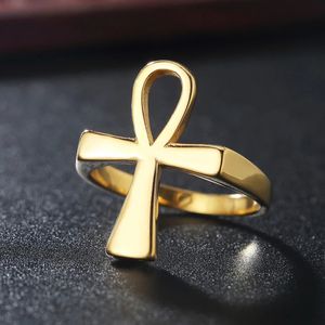 Heißer Verkauf ägyptischer Pharao -Wächter Anubis Cross Ring Punk Hip Hop 14k Gold Kreuzmann Ringschmuck