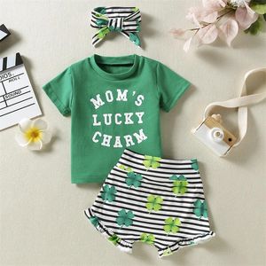 Kleidung Sets Säuglinge Baby Girls Sommer 3 Stück Outfit Grüne Kurzarm Buchstaben Druck T-Shirt Tops Clover Stripe Shorts Stirnband