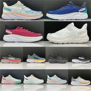 En Hokah Running Shoes Clifton 8 Carbon X3 Women Bondi 8 Clifton 9 Athletic Shoes Shock Absorbering Road Fashion Hokahs Mens Womens Highway Storlek 36-45