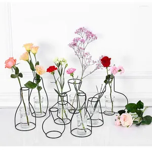 Vasen Nordische Stile Eisenlinie Tisch Blumen Vase Topf Ornament Metall Pflanzenhalter Retro Blumenhausgarten Dekoration Hochzeit