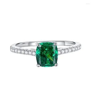 Clusterringe S925 Silberring High Carbon Diamant Emerald Grüne elegante weiße Frau