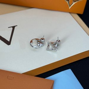 Luxury Silver Ploteted Earstuds Brand Designer di lusso New Affase Affase Girl Ourstuds Romantico di alta qualità Regali d'amore con regali per feste in scatola