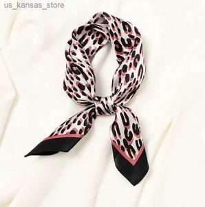 Scarves 2021 New % Silk Scarf Women Neck Hairband Sexy Leopard Neckerchief Bandana Small Square Scarves Female Foulard Shawls240409