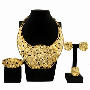مجموعة المجوهرات المطلية بالذهب دبي للنساء مجموعات مجوهرات الزفاف العروس قلادة 18K والأقراط الفاخرة الأفريقية 240402