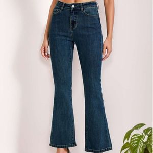 Cowboy feminino no início da primavera elástica slim ajuste e simples estilo básico feminino jeans jean