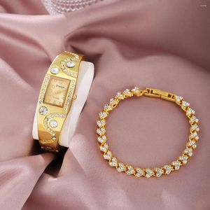 Wristwatches Ladies Gold Square Dial With Diamond Rhinestone Buckle Free Alloy Quartz Watch 1 Heart-shaped Bracelet