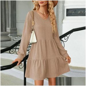 Basic lässige Kleider Frauen Fall Wainter Kleid gegen Nacken Langarm A-Linie Falten Big Swing Patchwork Saum SOLD Color Weich über dem Knie Le Dhimo