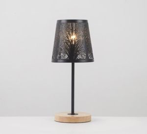 Lampada da comodino oygroup con bastoncino in metallo nero in legno e lampada da tavolo E14 paralamode cava