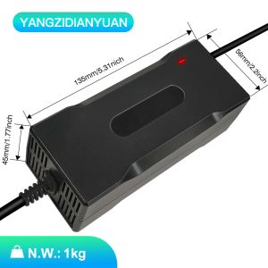 50,4 V 2A inteligentna ładowarka baterii litowej 12 Seria Materiał PC Adapter zasilający UL94VO 44,4 V Sprzęt elektryczny Universal z wentylatorem