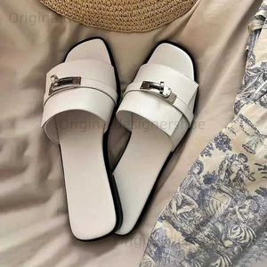 Slippers 2023 Hot Sale Women Slippers Peep Toe Flat Heels Metal Decor Designer Ladies Mules Brand Runway Slides Women Sandalias Mujer T240409