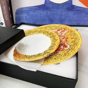 Lyxdesigner Western Plate Ceramic Home Steak Plate Set med Golden Edge Breakfast Dessert Flat Plate Fshion Home Decoration Plate 10 Inch+8 Inch
