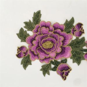 Alta qualidade Bordado de flor 3D Bordado de renda de renda de renda e ornamentos costura