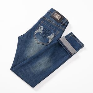 Мужские джинсы весна лето, тонкие мужчины Slim Fit European American Tbicon Высококачественный бренд маленькие прямые брюки Q9562-01