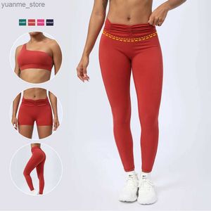 Outfit da yoga Donne senza cuciture anteriori leggings piegati pantaloni di fitness elastico in vita piegati esterno allenamento di allenamento in vita alta y240410