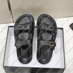 Tasarımcı Sandalet Kadın Lüks Yüksek Kaliteli Yaz Yeni Baba Sandalet Deri Slipper Terlik Yeni Kutu Bayanlar Slaytları Eur35-41 Kadın Plaj Ayakkabıları