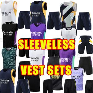 Vest del Real Madrid Socceruit Soccer Trackuits 23/24 Shirt da calcio Vini Alaba Tchouameni Camavinga Modric Rudiger Allenamento Stupt Viet set completo Bellingham Shorts