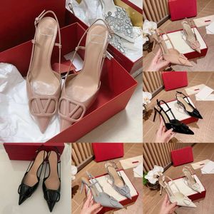 Luxury Sandals Women's High Heels Senior Fashion Designer Shoes Letter Wedding Dinner Women's Sandals 66 Designer Heels Valentine Sandal