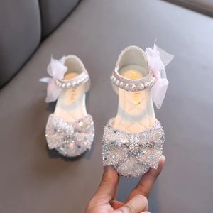 Sneakers AINYFU Summer Girls Sequin Bow Fashion Sandals Children's Glitter Pearl Flat Princess Shoes Cute Kids Breathable Beach Sandals