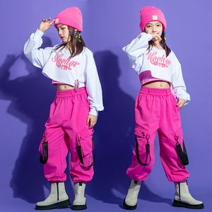 キッドkpopヒップホップ服ホワイトスウェットシャツクロップトップトップロングスリーブピンクタンクストリート戦術貨物パンツガールダンスコスチューム用