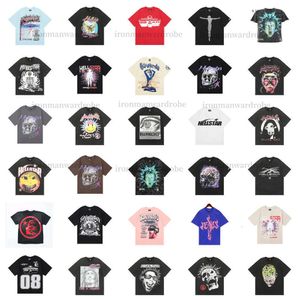 Hellstar T 셔츠 래프 남성 여성 Tshirt 래퍼 세척 무거운 공예 유방 유니원 짧은 슬리브 탑 하이 스트리트 레트로 지옥 여성 티셔츠 디자이너 Tees Mens 디자이너 셔츠 83