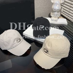 Baseball Cap Luxury Metal Logo Cap Designer Unisex Sun Hat Spring Summer Simple Leisure Hat Vacation Travel Sunscreen Hat