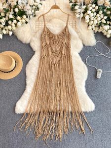 Women's Tanks Foamlina Boho Style Women Camis Tops 2024 Summer Fashion Solid Sleeveless Hollow Out Crochet Lace Tassels Long Beach Cover-ups