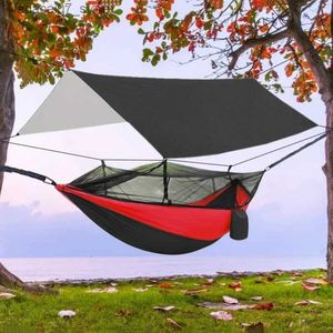 Hängmattor Portable Nylon Double Camping Hammock med MOS Quito Net och vattentätt regntäcke som används för camping ryggsäckar och vandringsturer