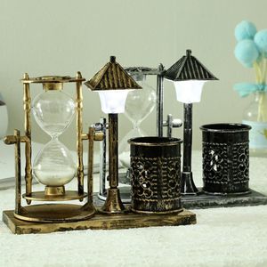 Creative Retro Hourglass Timer Craft Sand Timer Sandklocka med blinkande penna hållare nattlampa för bordets heminredning gåva