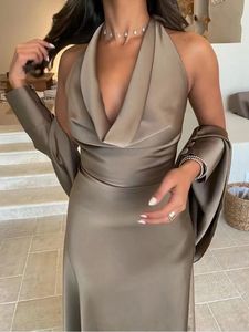 Sexy Grey Evening Dress 2024 a V-Neck Ruffon Ribbon Bow Wortless Women Women Prom Abiti formali Abiti personalizzati Custom Deee