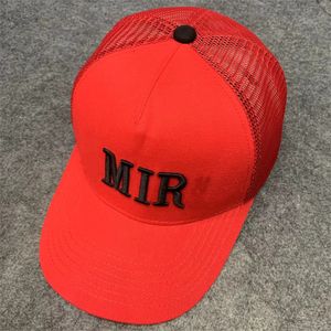 Mens Ball Caps Tasarımcı Şapkalar Kadınlar Tuval Beyzbol Kapakları Bahar Sonbahar Kapağı Ayarlanabilir Güneşlik İşlemeli Şapka Bonnet Casquette