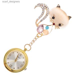 Relógios de bolso Decoração de enfermagem Broche de aço inoxidável portátil para uso diário de loia de bolso requintada enfermeira Y240410