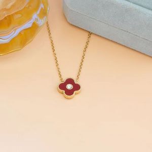 Flower new necklace pendant Pearl stainless gold plated titanium steel female Valentines Mothers Day engagement gift wholesale Christmas
