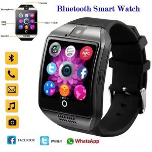 Смотреть горячие новые мужчины женщины умные часы с камерой Q18 Bluetooth SmartWatch SIM -карта TF Slot Plot Fitnes