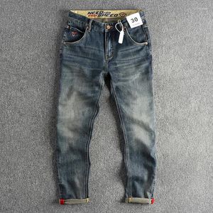 Mäns jeans vintage trendig motorcykelstil tvättade gamla mikroelastiska smala passformar små raka high street byxor