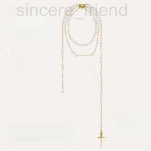 Pendanthalsband Designer Empress Dowager XI: s trasiga pärla långa halsband med tredimensionell inskription asymmetrisk tofs tröja kedja v9gs