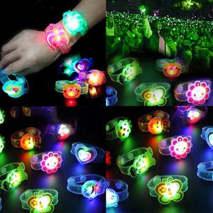 Nuova novità per bambini Watch cinghia con luci a led luminose Bracciale creativo Watch Flash polso giocattoli luminosi per bambini Glow Party Glow