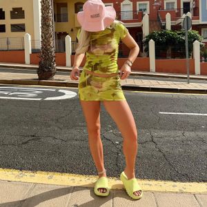 Summer Womens Twopiece kjoldräkt unika tryck korta ärmar toppar mini för semester dating party club street stil s m l 240410