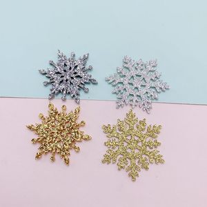 50 st/parti 4cm glänsande glitter snöflinga form vadderade applikationer för diy huvudkläder hårklipp dekor kläder hatt skor lappar