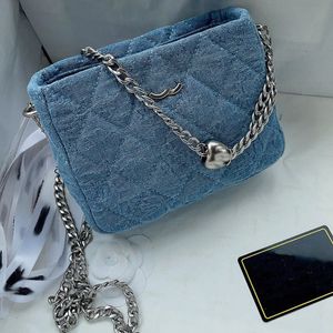 Design vintage Couro de couro diamante Bola de boca aberta Metal Metal Ajuste Coração de fivela prata Cadeia única ombro único Crossbody Burch Saco de maquiagem Bolsa de cartão 18 18