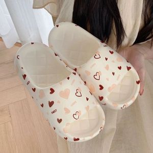 Cute Love Print Design Thick Sole Women Slippers Slides Bathroom Beach Indoor Sandals Summer Couple Shoes 240329