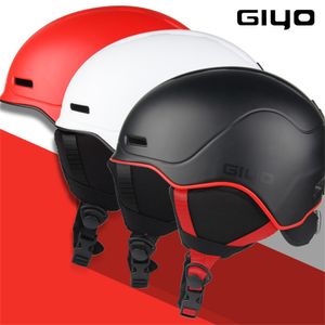 2024 New Giyo Ciclismo Segurança Capacete de inverno Capacete de snowboard ao ar livre Capacos de esportes de esportes para masculino Mulheres leves Capacete de patim de esqui neve