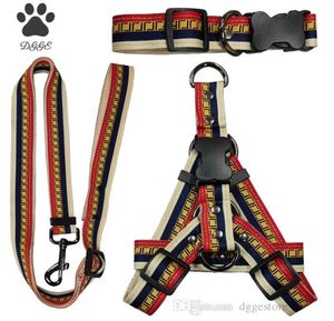 Fashion Brand Dog Collars and Leashes Set Designer Dog Harness Leash Seat Belts Classic Letters Pet Collar for Small Medium Large 5535336