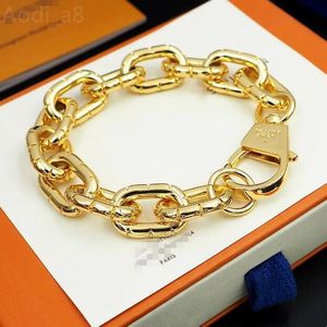 Luxury 18k Gold Silver Hand Chain Fade Nice Monogram Charm Punk Armband For Fashion Men Women 925 Designer Jewelry Brand Armband med original presentförpackning