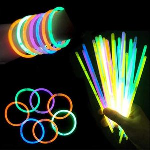 LED Rave Toy 10 szt. Glow Sticks Kolny lekki kij Fluorescencyjny DIY Naszyjnik Bransoletka Neonowa impreza Weddna Koncert Halloween Dekoracja 240410