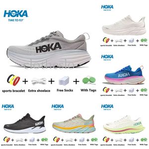 Top Bondi 8 Hokah Sapatos Hokad Men Women Running Shoes One Clifton Black White Chofcebing Road Carbon X2 Designer tênis escalando treinadores ao ar livre 756