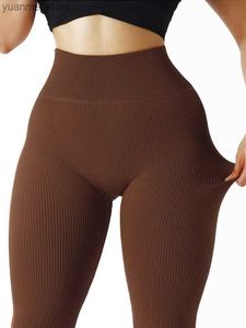 Joga stroje Salspor Yoga Chude Stretch Gym Leggingi Push Up High talia Legginsy Kobiety Oddychaj Striped Pants Y240410