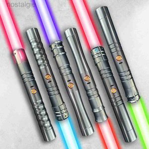 LED Rave Toy Lase Sabre NWE ŚWIATŁA GARE CIĘŻKI DULING 13 RGB Kolory Zmień FOC Bladed Rozmiar 56 cm Cosplay Toys Jedi Laser Sword Prezenty 240410